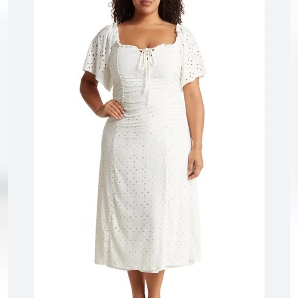 🌼 ASOS Curve Rushed Embroidered White Midi Dress NWT Sz 14 - Picture 1 of 3